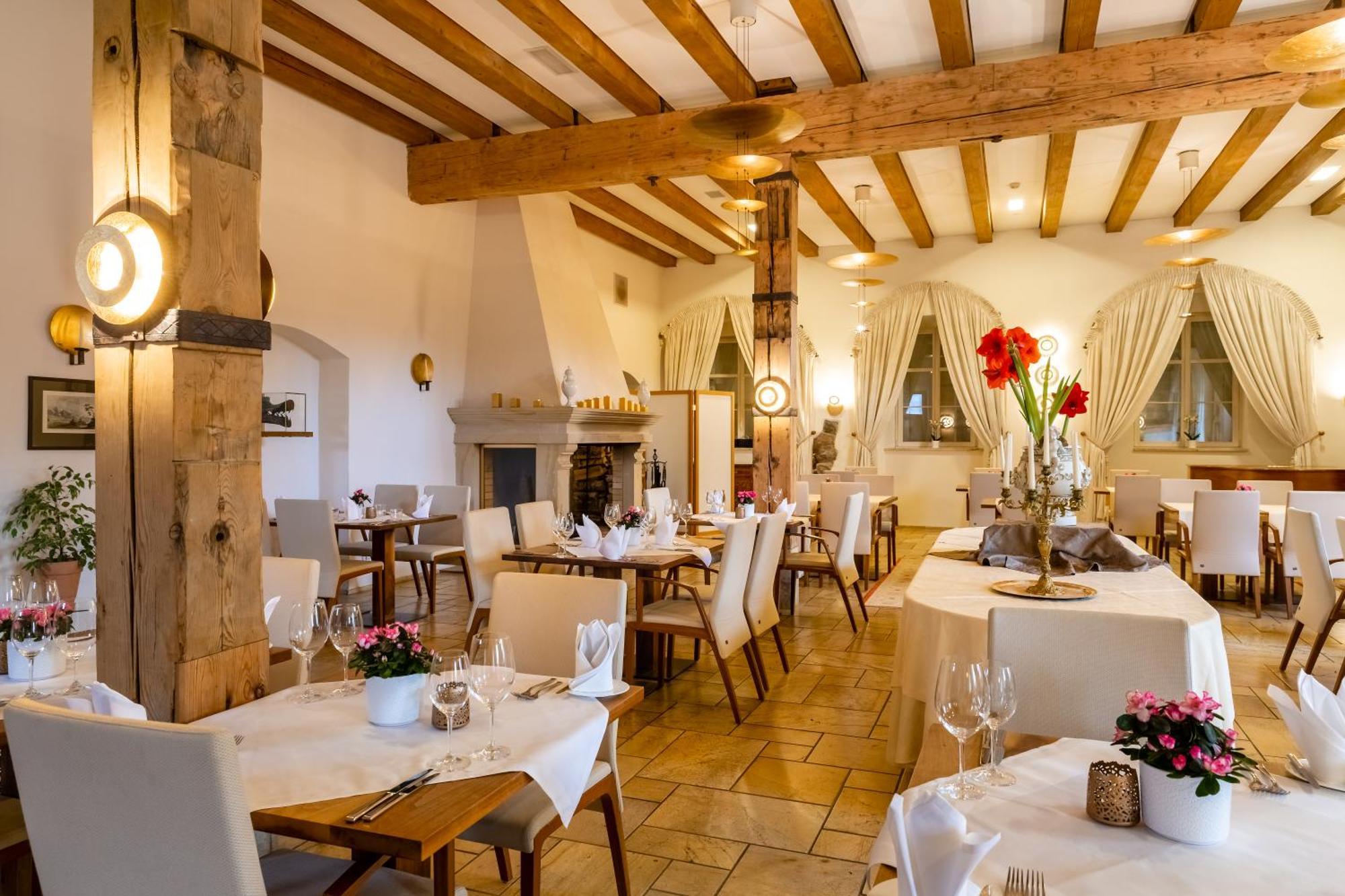 Palac Pakoszow Schlosshotel Wernersdorf Jelenia Góra Kültér fotó Restaurant in Germany