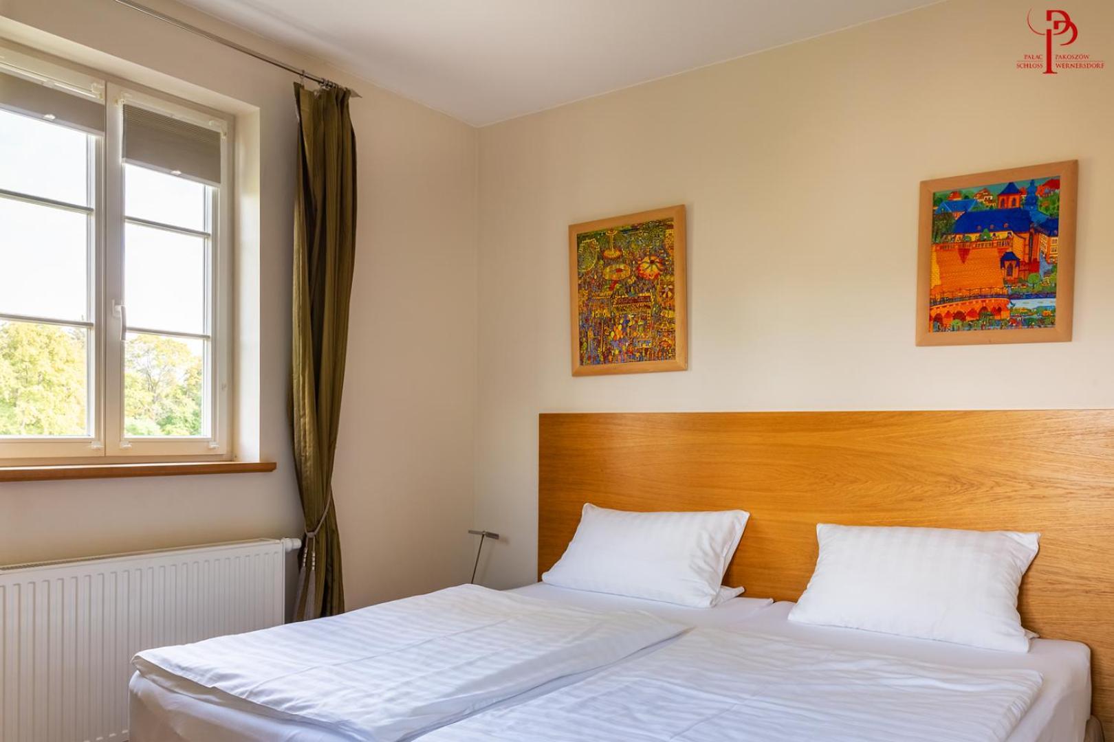 Palac Pakoszow Schlosshotel Wernersdorf Jelenia Góra Kültér fotó A guest room at the International House