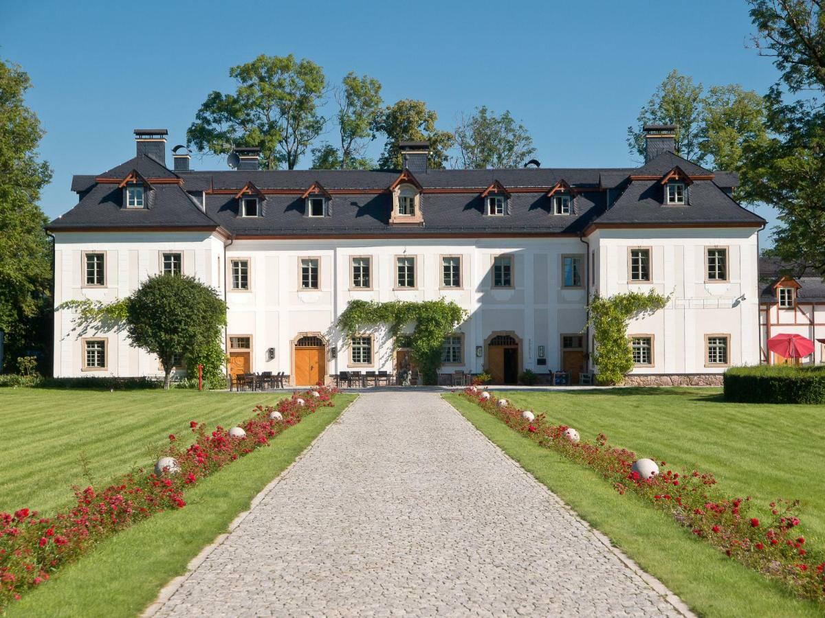 Palac Pakoszow Schlosshotel Wernersdorf Jelenia Góra Kültér fotó The main building of the manor